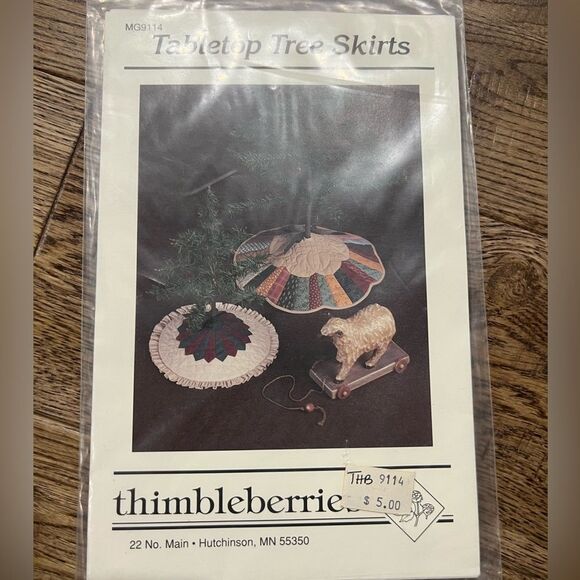 Thimbleberries Table Top Tree Skirts Uncut New - Picture 1 of 5